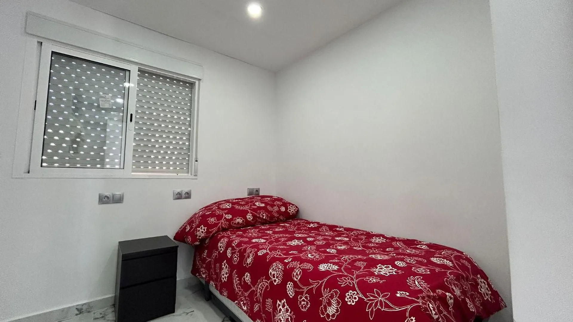 Dom wakacyjny Carihuela Playa 5 Holidays - Torremolinos